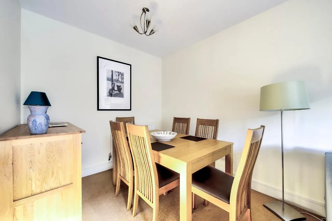 Guestready - Bright Spacious 2Bdr Flat Edinburgh United Kingdom